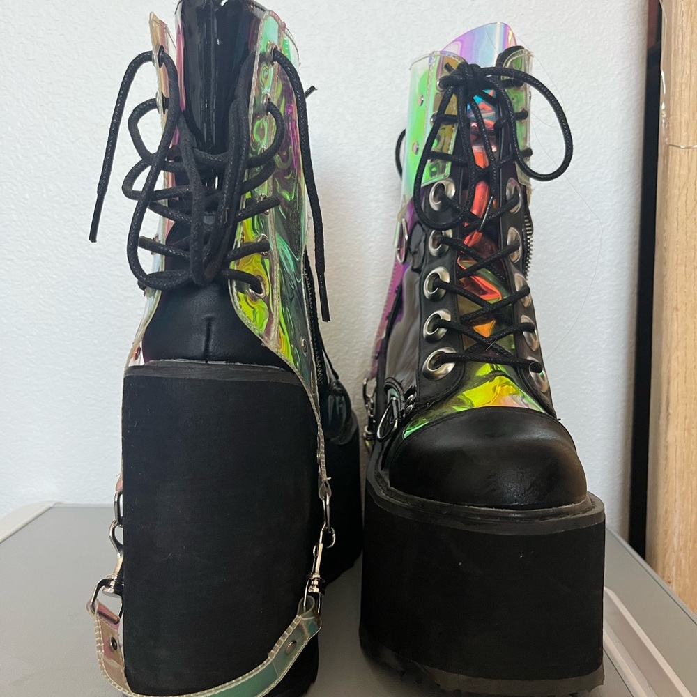 Dollskill platform boots